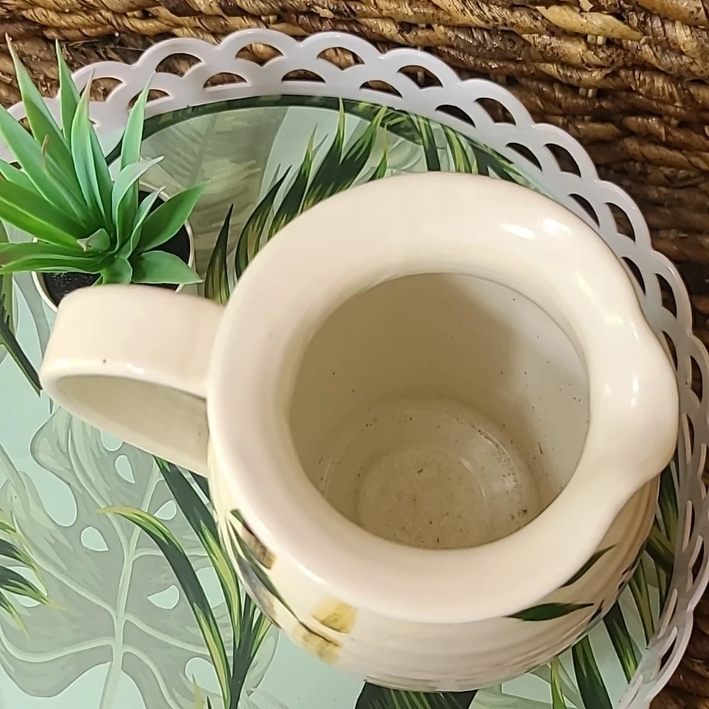 Stoneware bamboo print milk pichter